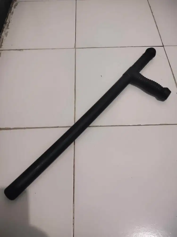 Tongkat T Polri warna hitam