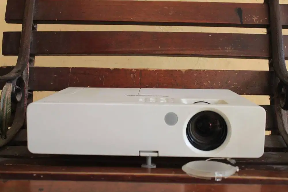 Proyektor | PANASONIC PT-LB1VEA/LB1