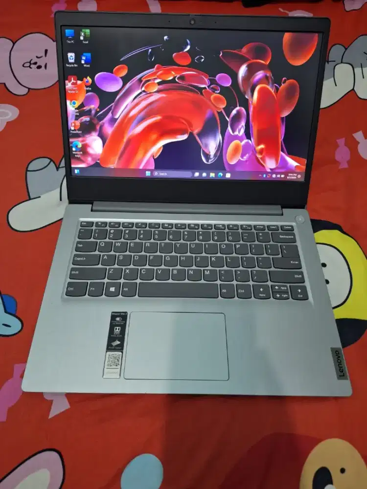 Bismillah dijual laptop Lenovo slim 3 core i3 gen 10