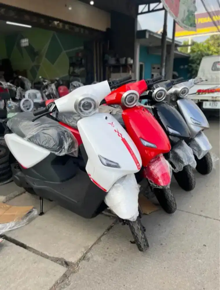 uwinfly d66i vespa zip mantap
