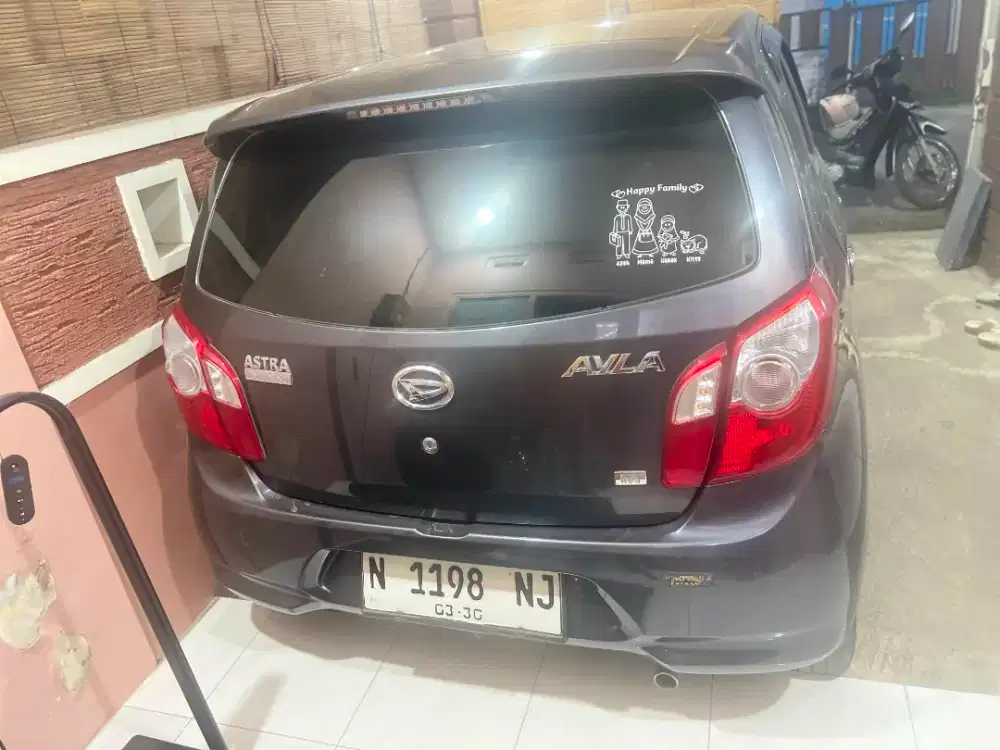 Mobil irit mesin di jamin aman.
