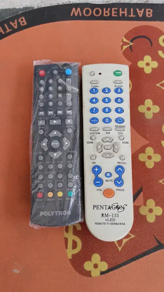 Remote speaker aktif Polytron