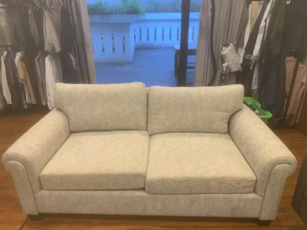 Sofa 2 seater bagus