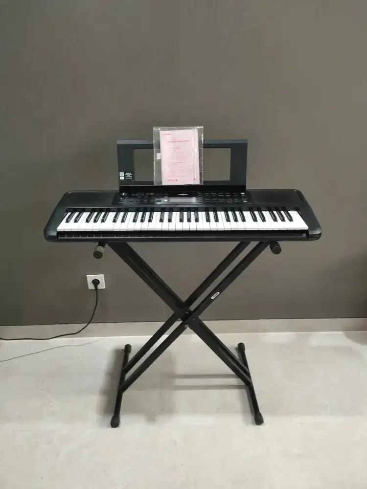Keyboard Yamaha PSR E383