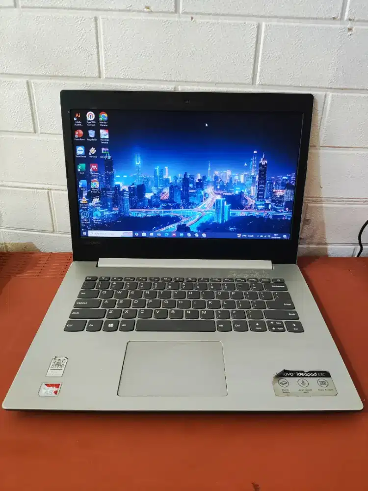 Laptop Lenovo IdeaPad 330
AMD A9-9425
Ram 4/500 GB