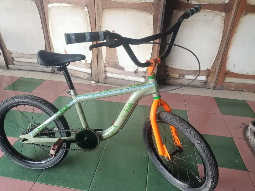 Sepeda BMX wimcyele uk18 rem pakem ban tebal semua