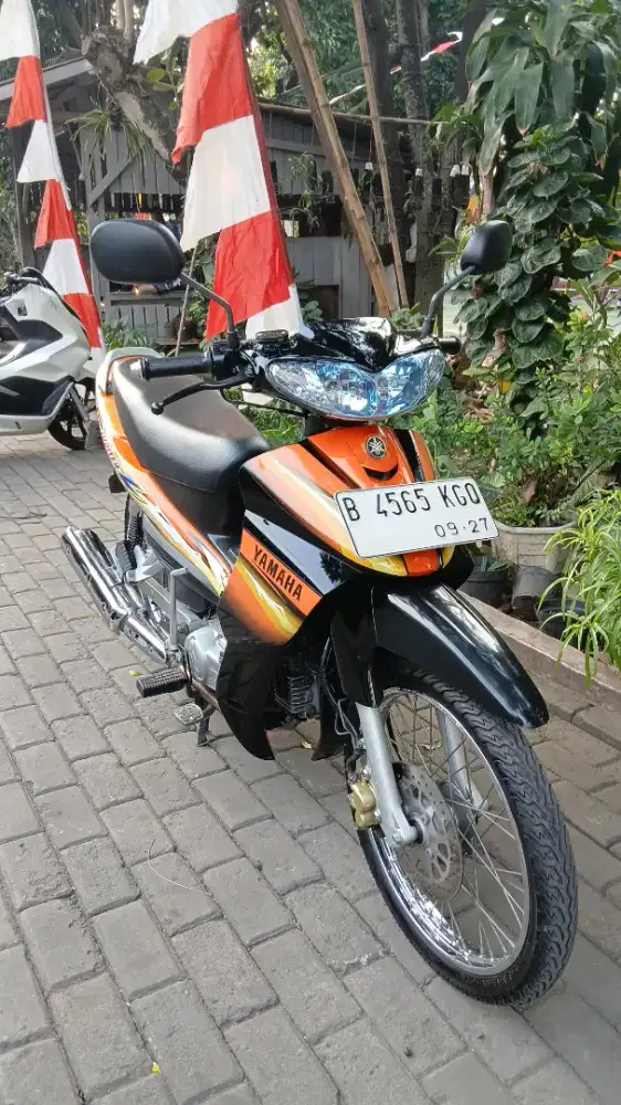 Bismillah di jual Jupiter tahun 2004 lengkap pajak idup baru di bayar