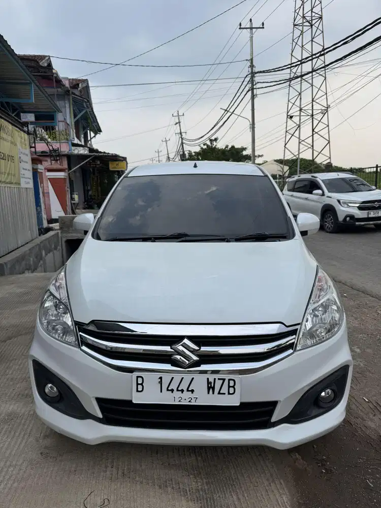 ISTIMEWA SUZUKI ERTIGA GL AUTOMATIC PUTIH 2017