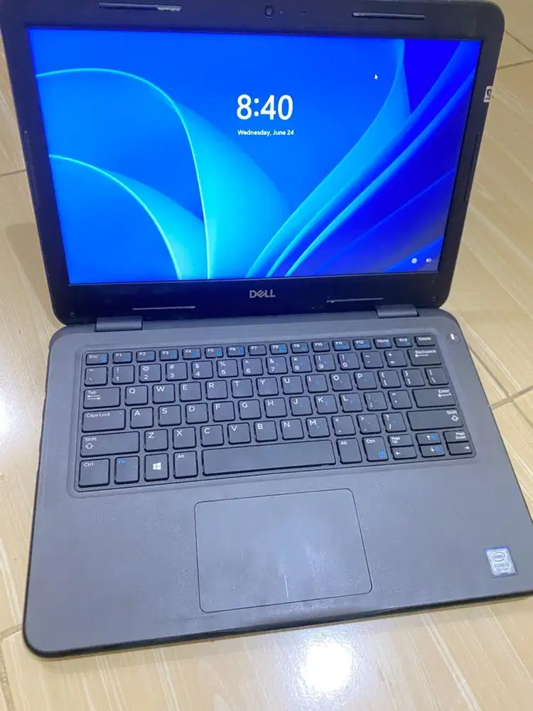 laptop dell latitude 3310