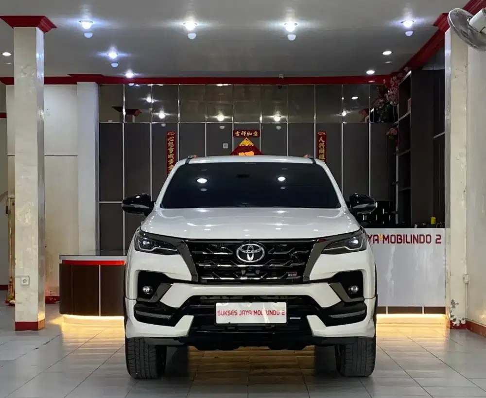 TOYOTA FORTUNER 2.8 VRZ GR SPORT TURBO DIESEL 4X2 AT 2023
KM 46.737