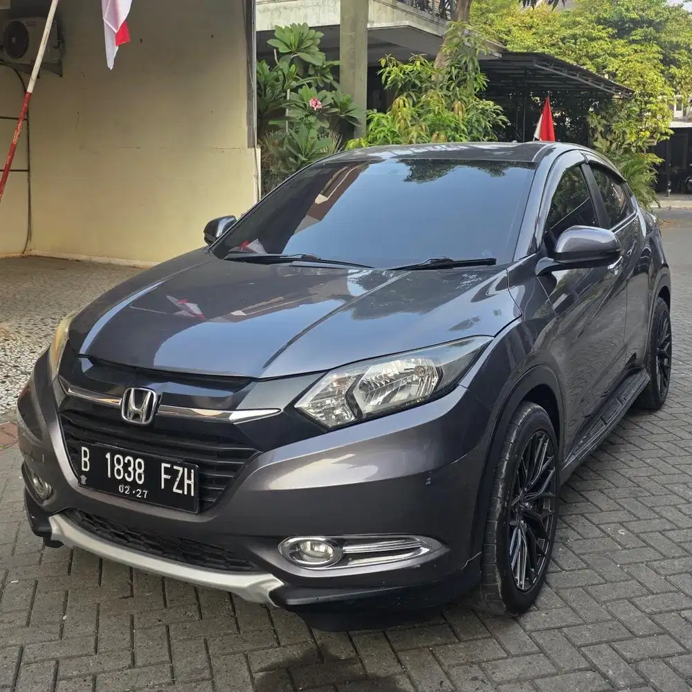 Honda HRV E 2017 Warna Grey Metalik Automatic