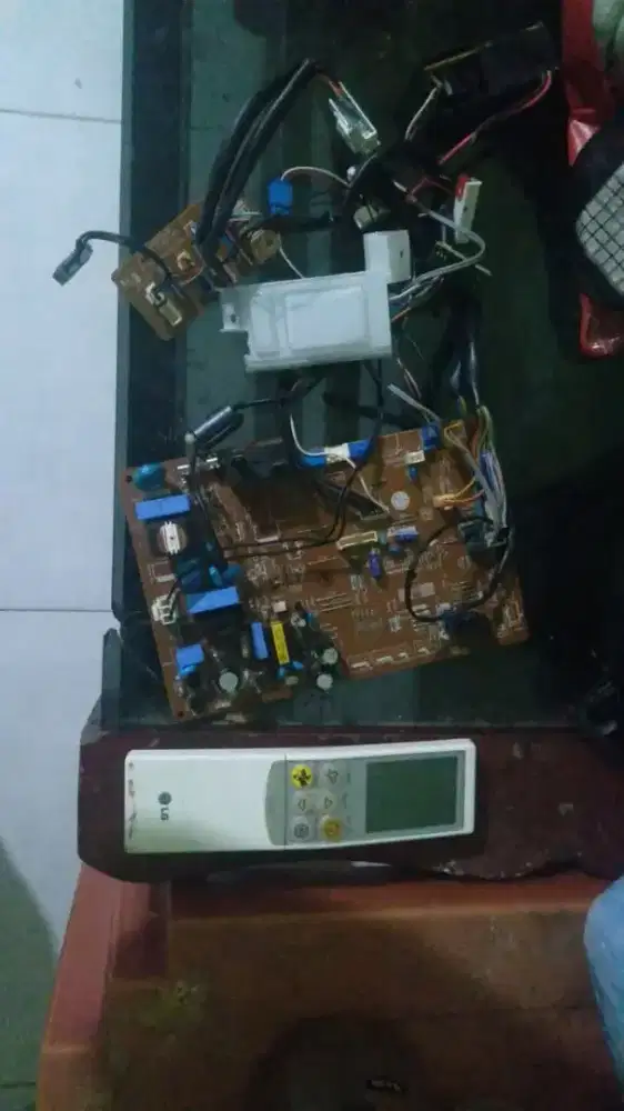 jasa servis ac kulkas frrzer showcase mesin cuci dan bongkar pasang ac