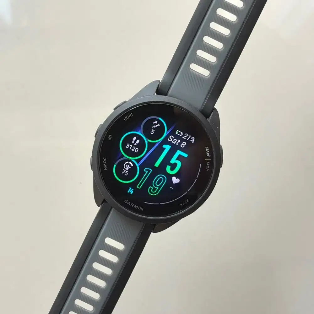 Garmin Forerunner 165 like new