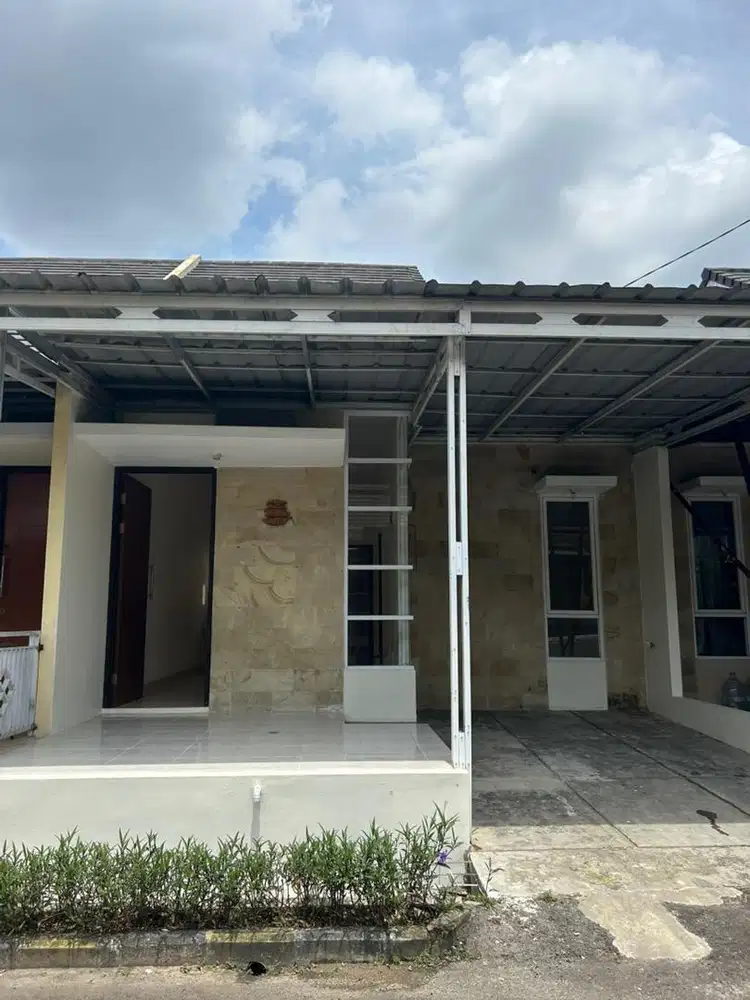 DISEWAKAN RUMAH KGV 2 KARAWANG