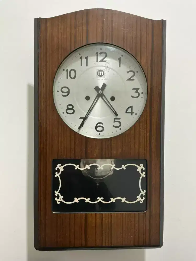 Jam antik merk ITI