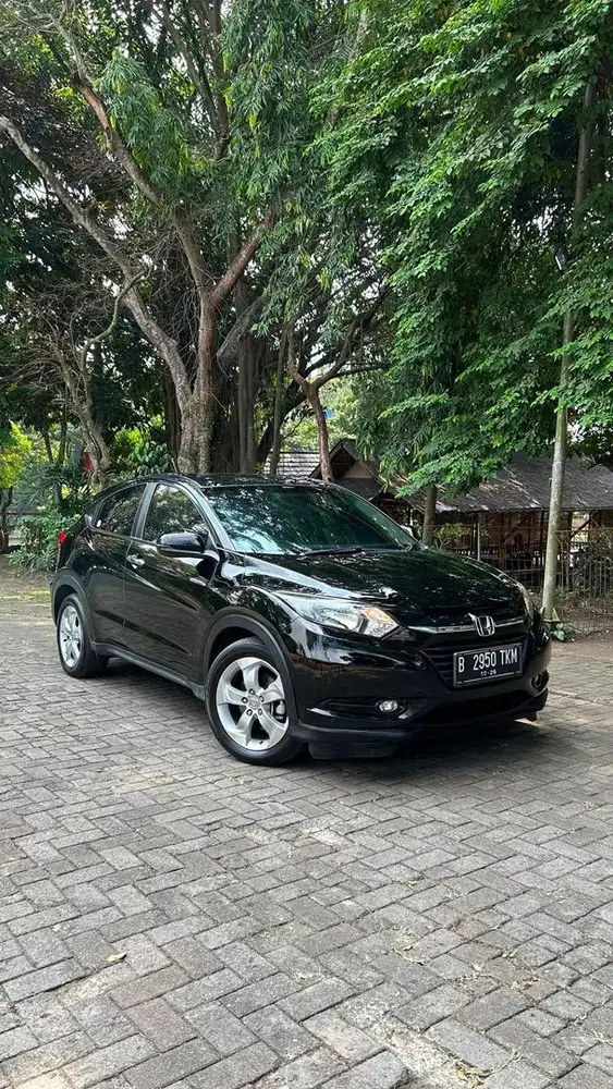 Jual Honda Hrv type E Matic 2016