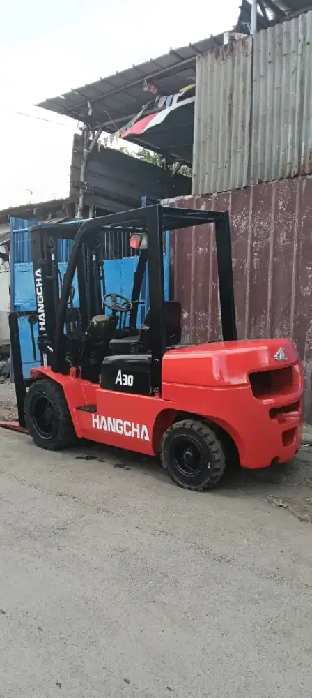 Forklift Hangcha 3 Ton,Matic,Tiang Threelift,Mesin Wichai,Tahun 2018