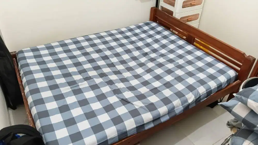 Dipan+Kasur 160x200x30