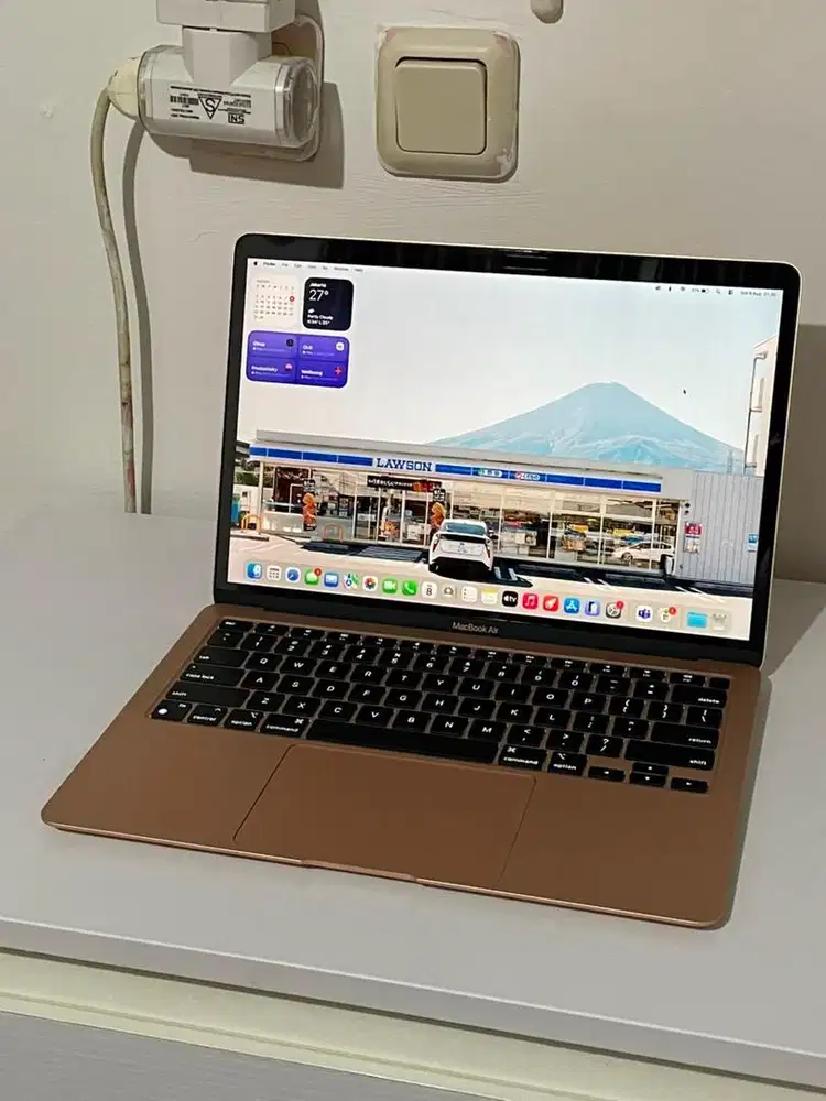 Macbook Air M1 2020 8/256 GB