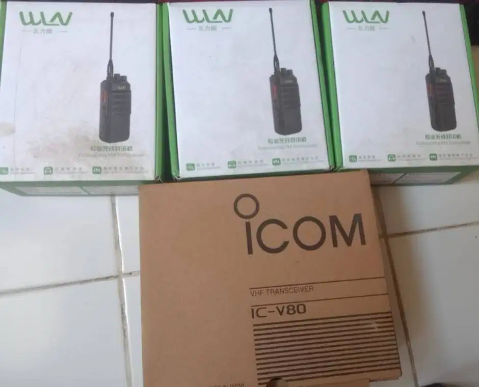 Handy Talky merk Icom dan Wlan