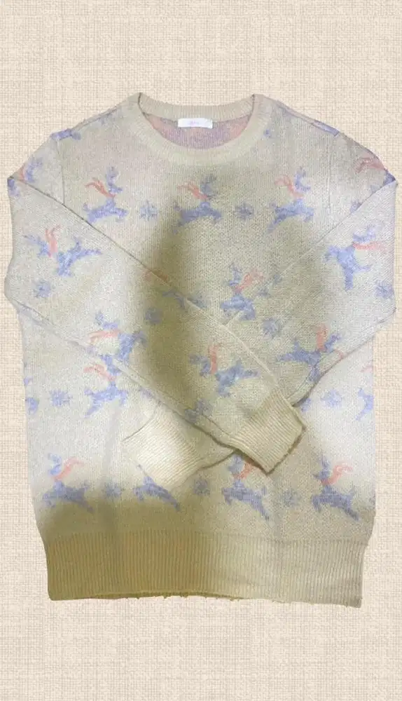 Switer Rajut / Unisex / Cream / Corak Rusa Natal