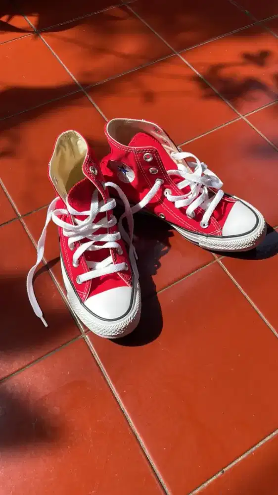 Sepatu Converse