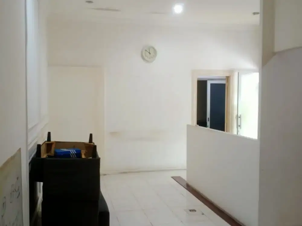 Ruang Kantor di Sewakan di Kebayoran Baru