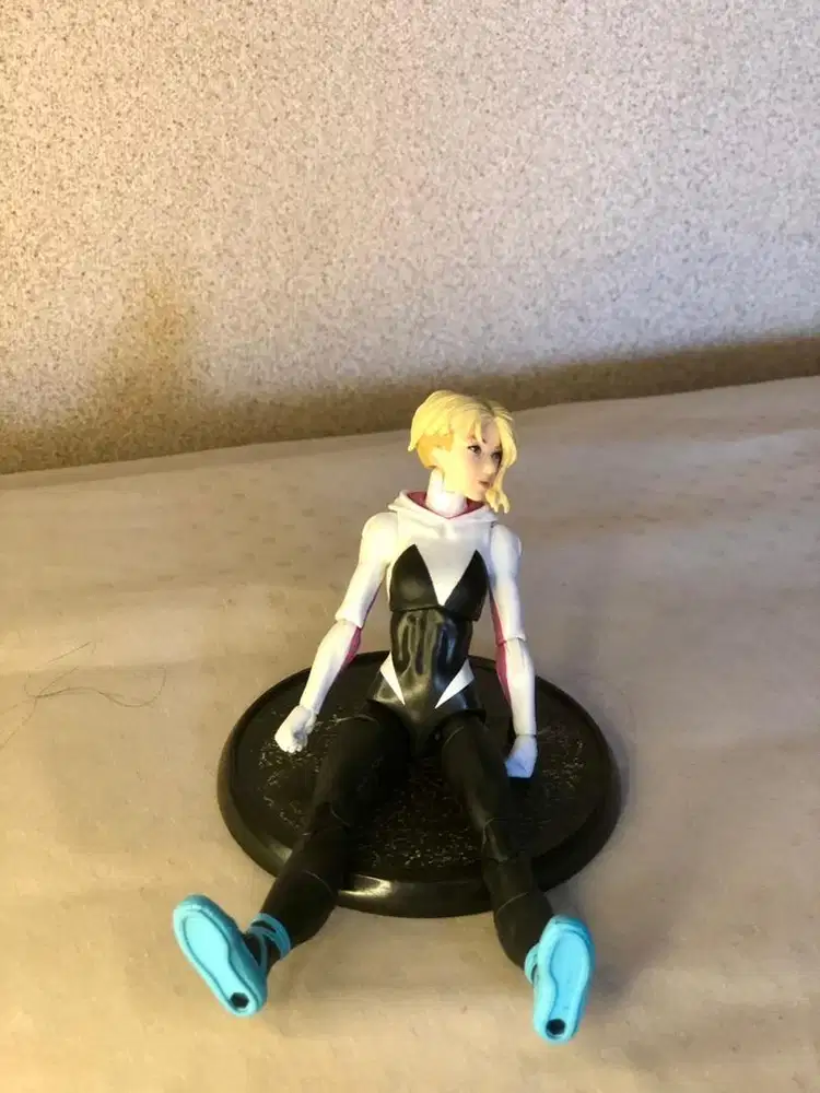 ACTION FIGURE SPIDERMAN LEGENDS MARVEL
