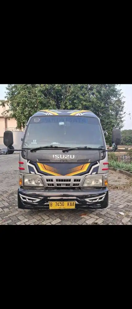 Isuzu Elf long Minibus 2016 Diesel