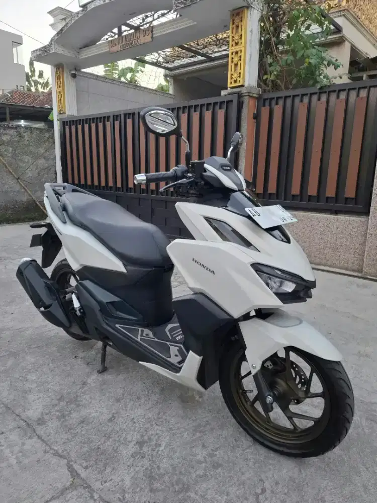 VARIO 160 Km 15rb 2024
