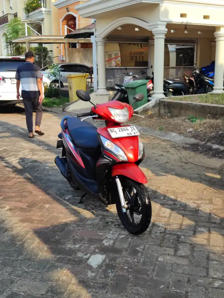 Honda spacy 2012