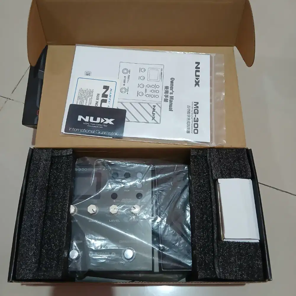 Efek Gitar Nux MG 300