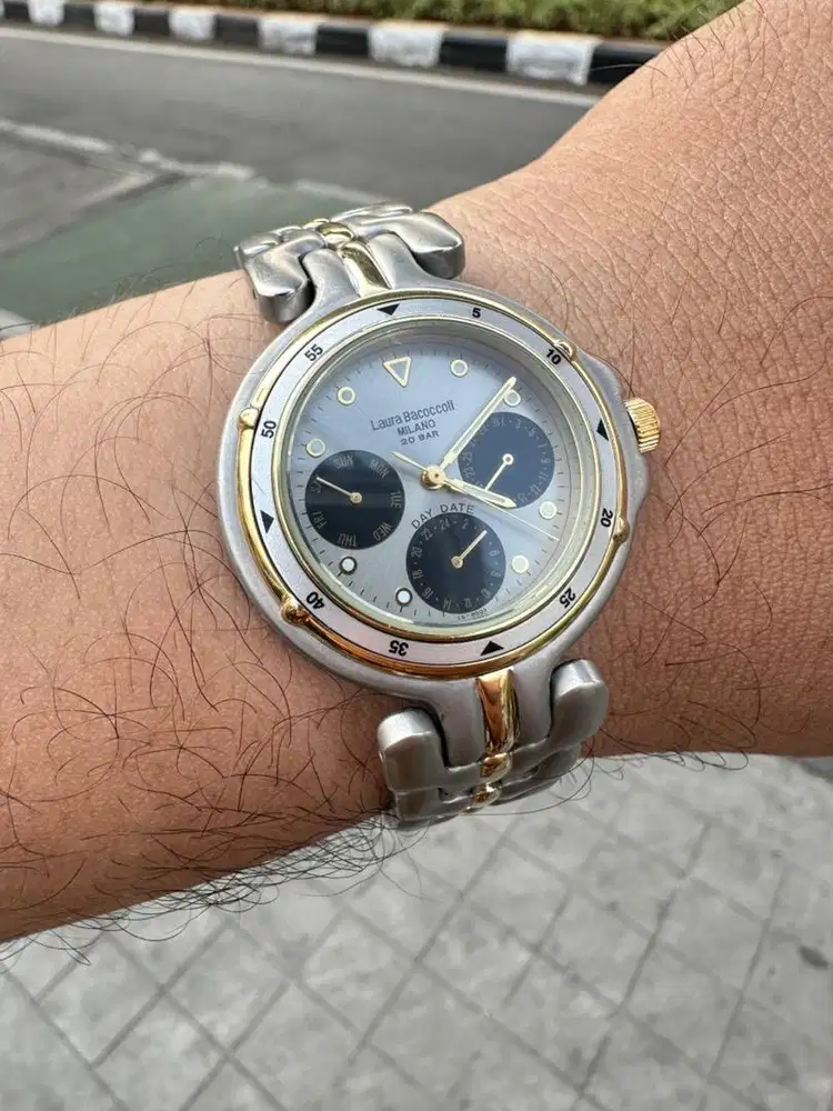 Jam Tangan Vintage Laura Milano Chronograph Two Tone Titanium