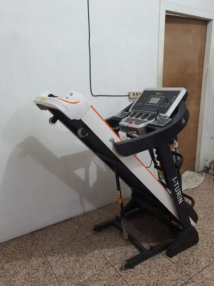 Jual Second Treadmill iReborn type iTurin
