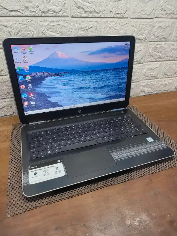 HP Pavilion 15 intel Core i5 Gen-6 (8/256gb) 15 inch Touchscreen