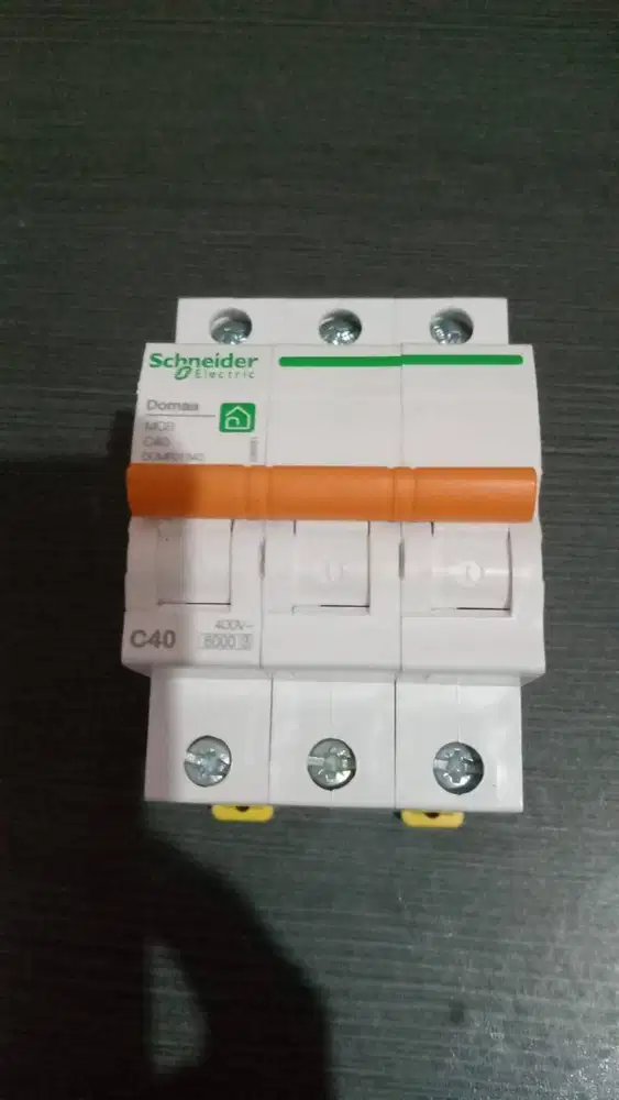 Jual bu mcb Schneider (new)