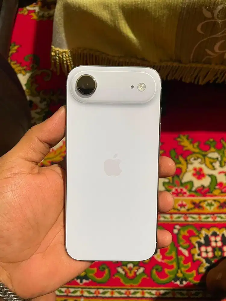 Di jual iphone 17Air 256gb garansi resmi