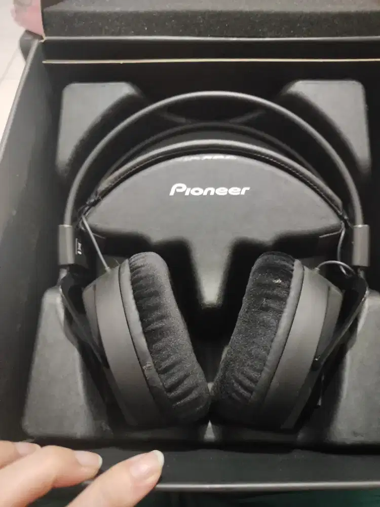 Headphones Pioneer HRM-7