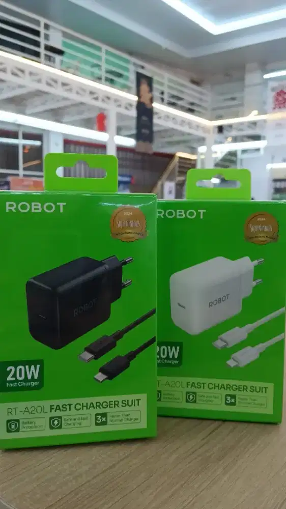 CHARGER FOR LIGHTNING