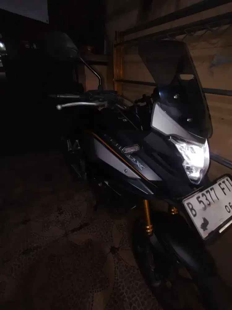 Honda CB150X 2023