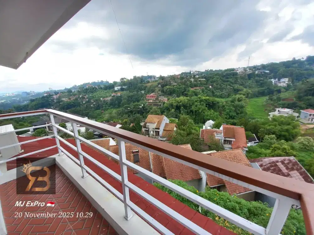 DIJUAL RUMAH SIAP HUNI DI RESOR DAGO PAKAR BANDUNG Lokasi Elite Harga Nego