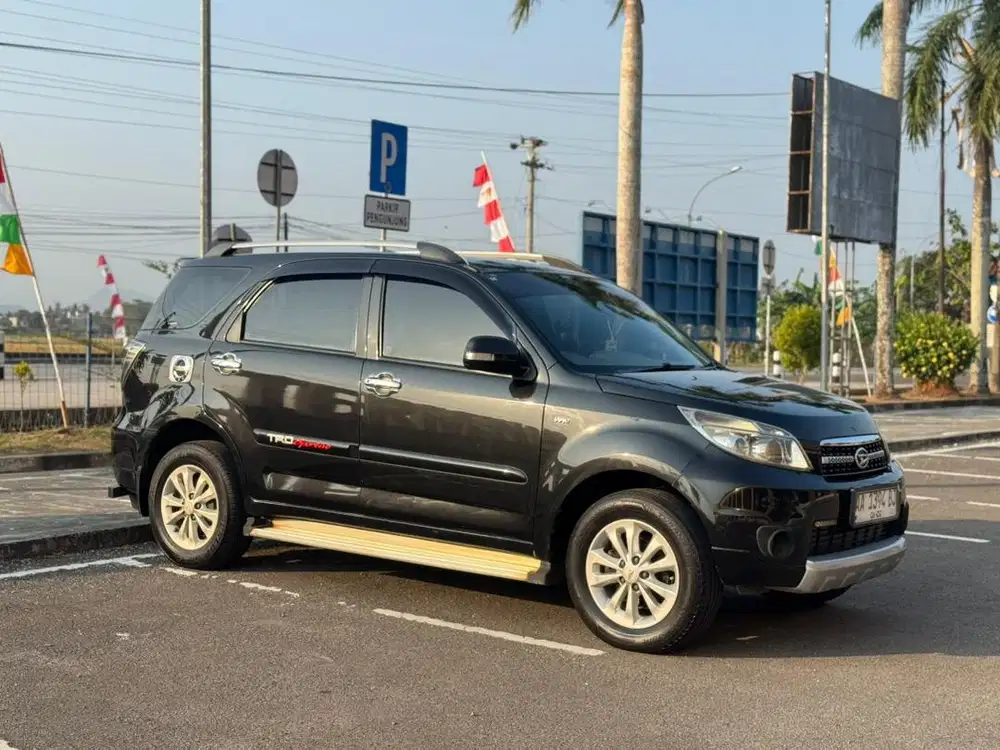 Daihatsu Terios TX 2013 Manual