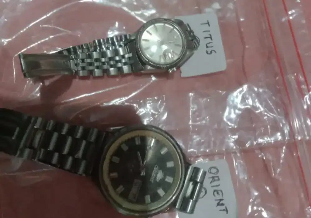 Bantu jual arloji titus manual dan orient otomatis
