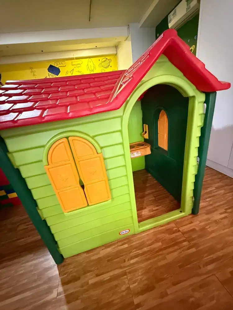 Playhouse Litte Tikes