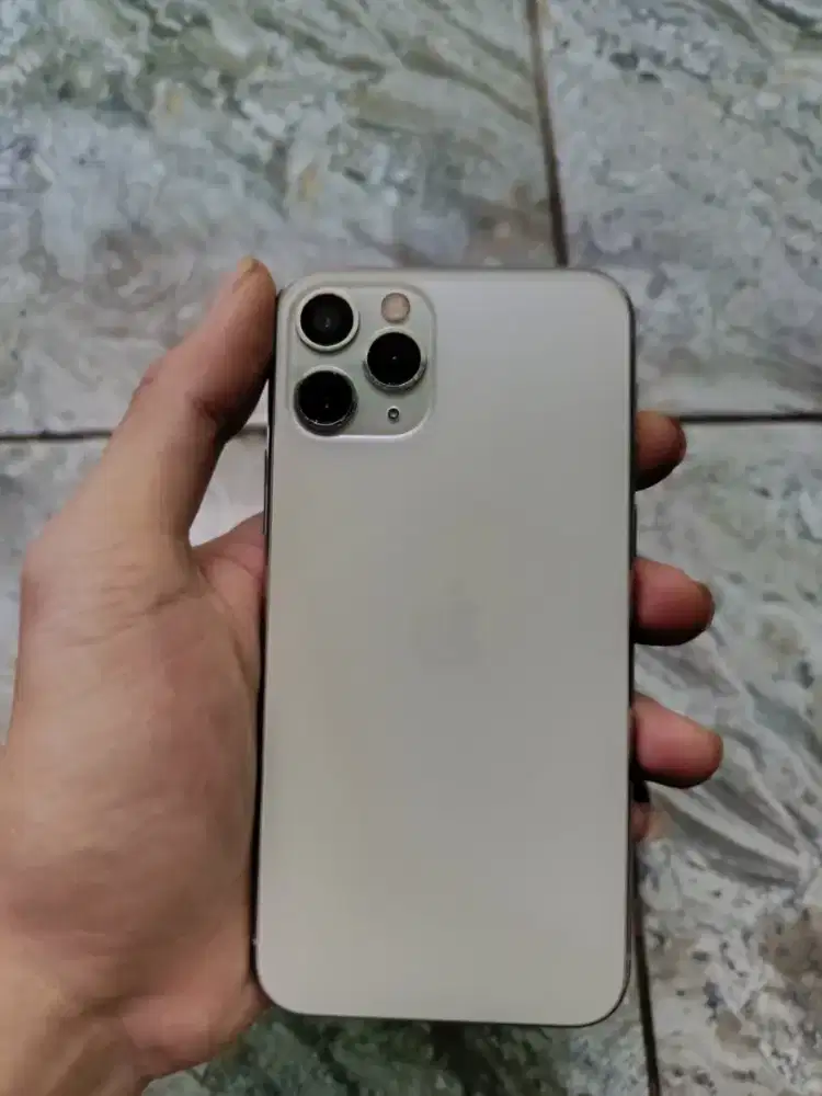 DI JUAL HP IPHONE 11 PRO