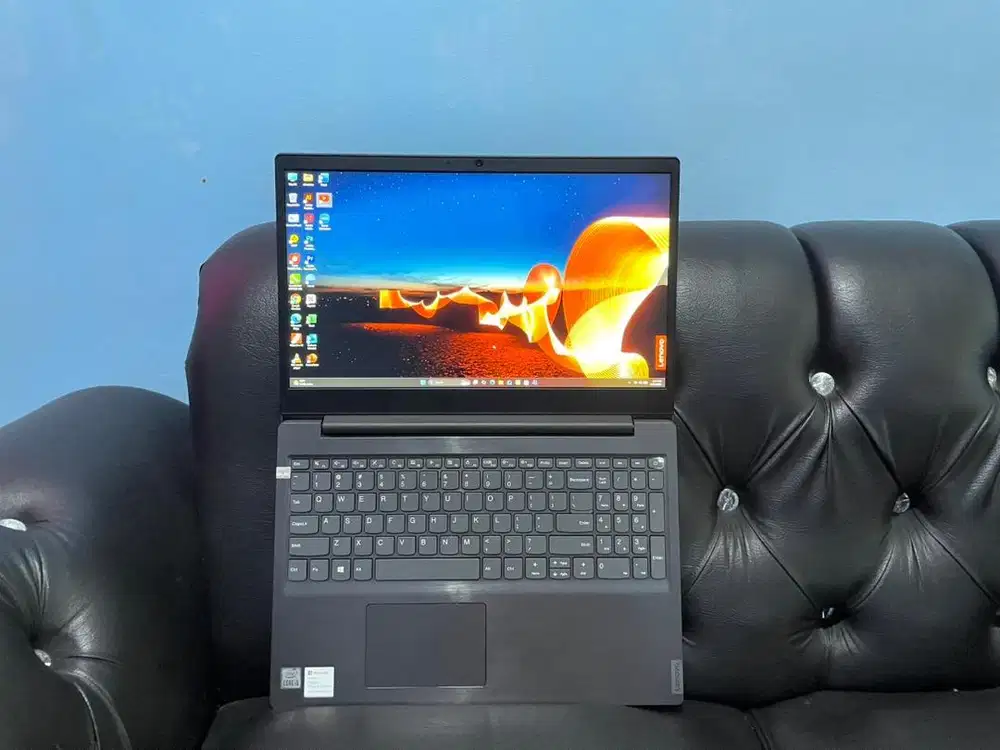 JUAL BELI LAPTOP MACBOOK TABLET SEMUA KITA BELI LAGSUNG KE LOKASI