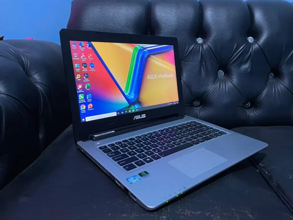 JUAL BELI LAPTOP MACBOOK TABLET SEMUA KITA BELI LAGSUNG KE LOKASI