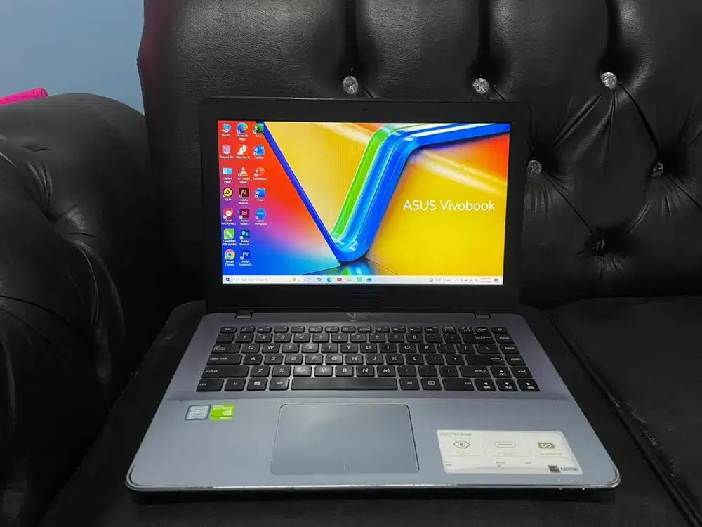 JUAL BELI LAPTOP MACBOOK TABLET SEMUA KITA BELI LAGSUNG KE LOKASI