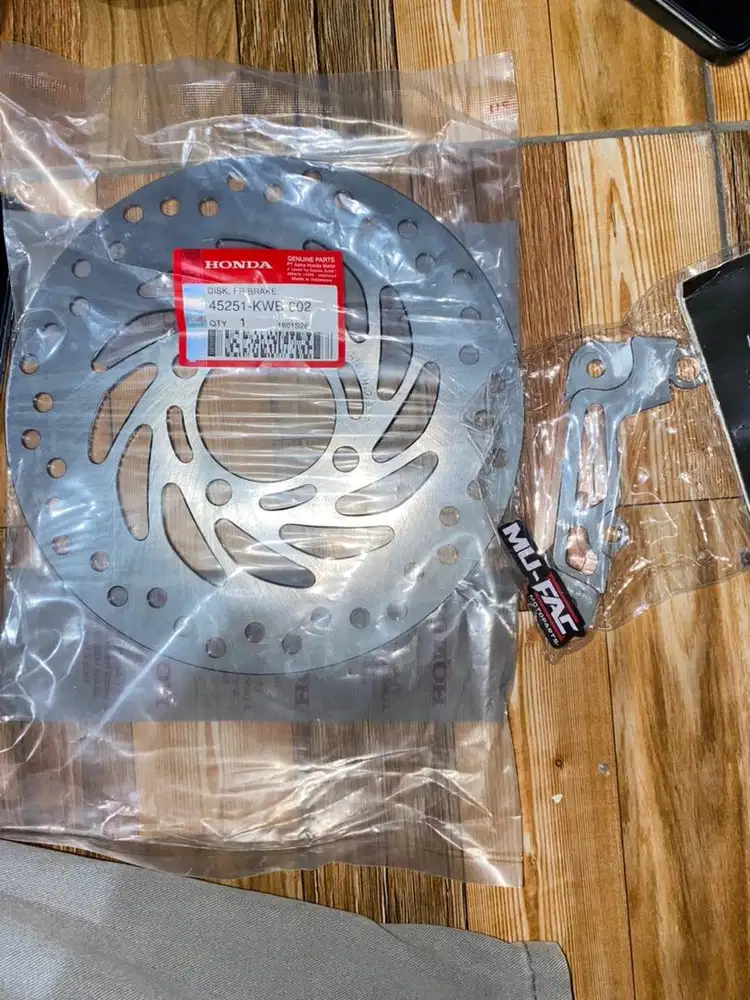 DISK HONDA BLADE ORI DAN BREKET KALIPER VARIO 220 cnc