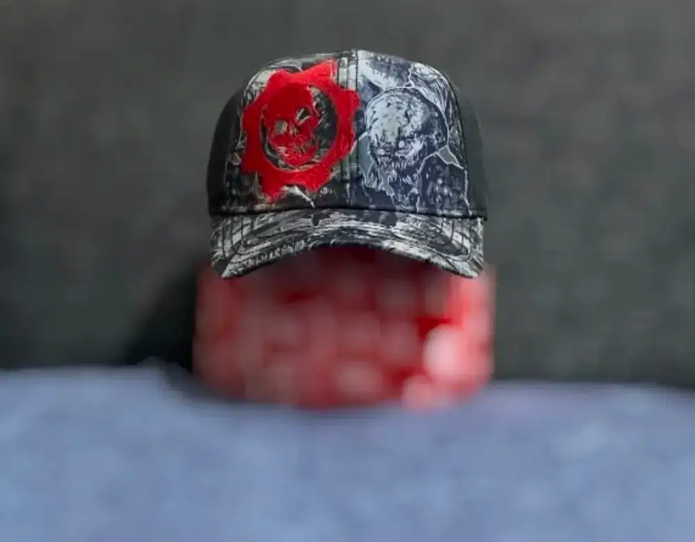 Topi Gears of War Original Official Merchandise Xbox A-Flex Stretch